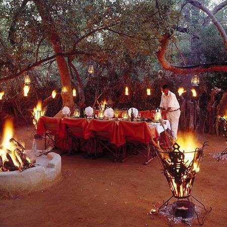 Sanctuary Makanyane Safari Lodge มาเดิคเวเกมรีเซิร์ฟ ภายนอก รูปภาพ