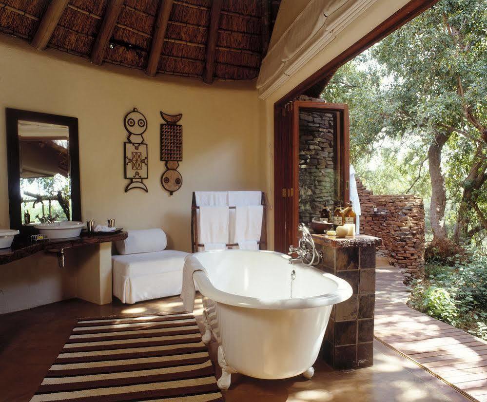 Sanctuary Makanyane Safari Lodge มาเดิคเวเกมรีเซิร์ฟ ภายนอก รูปภาพ
